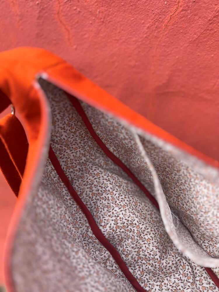 Baggy steenrood met bloemetjesvoering - Afbeelding 3